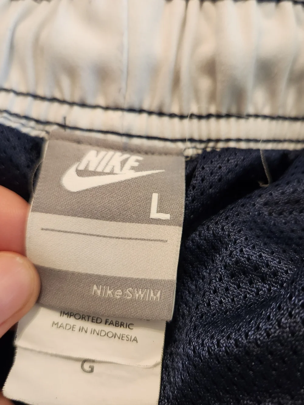 Vintage Nike Mens L Faded Travis Scott Big Swoosh Above Knee Lined Cargo Shorts